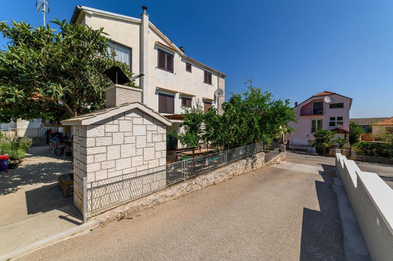 Apartman Maslina 시베니크 외부 사진