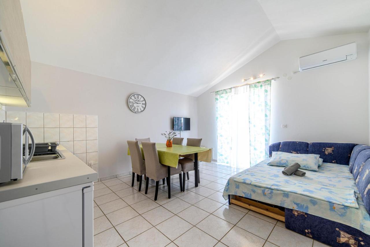 Apartman Maslina 시베니크 외부 사진