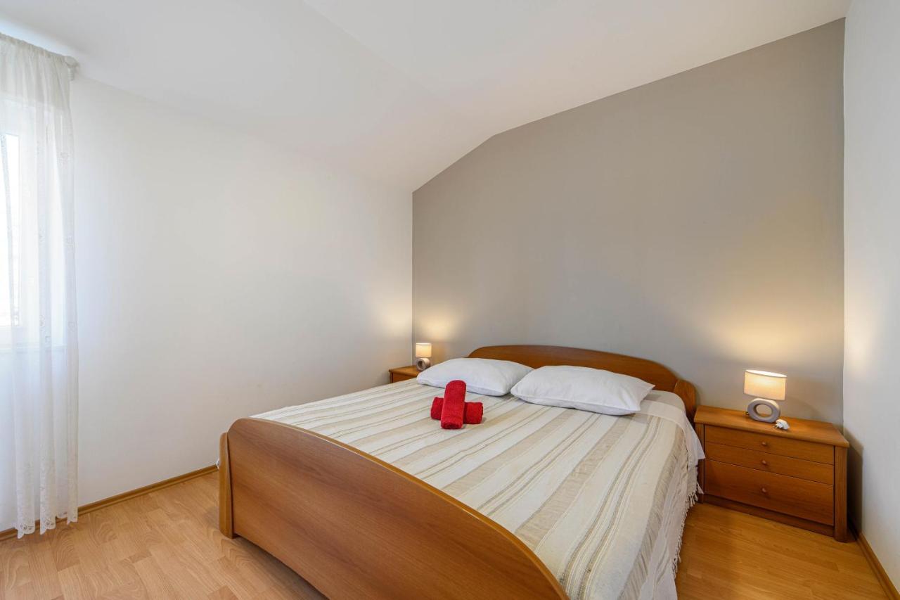 Apartman Maslina 시베니크 외부 사진