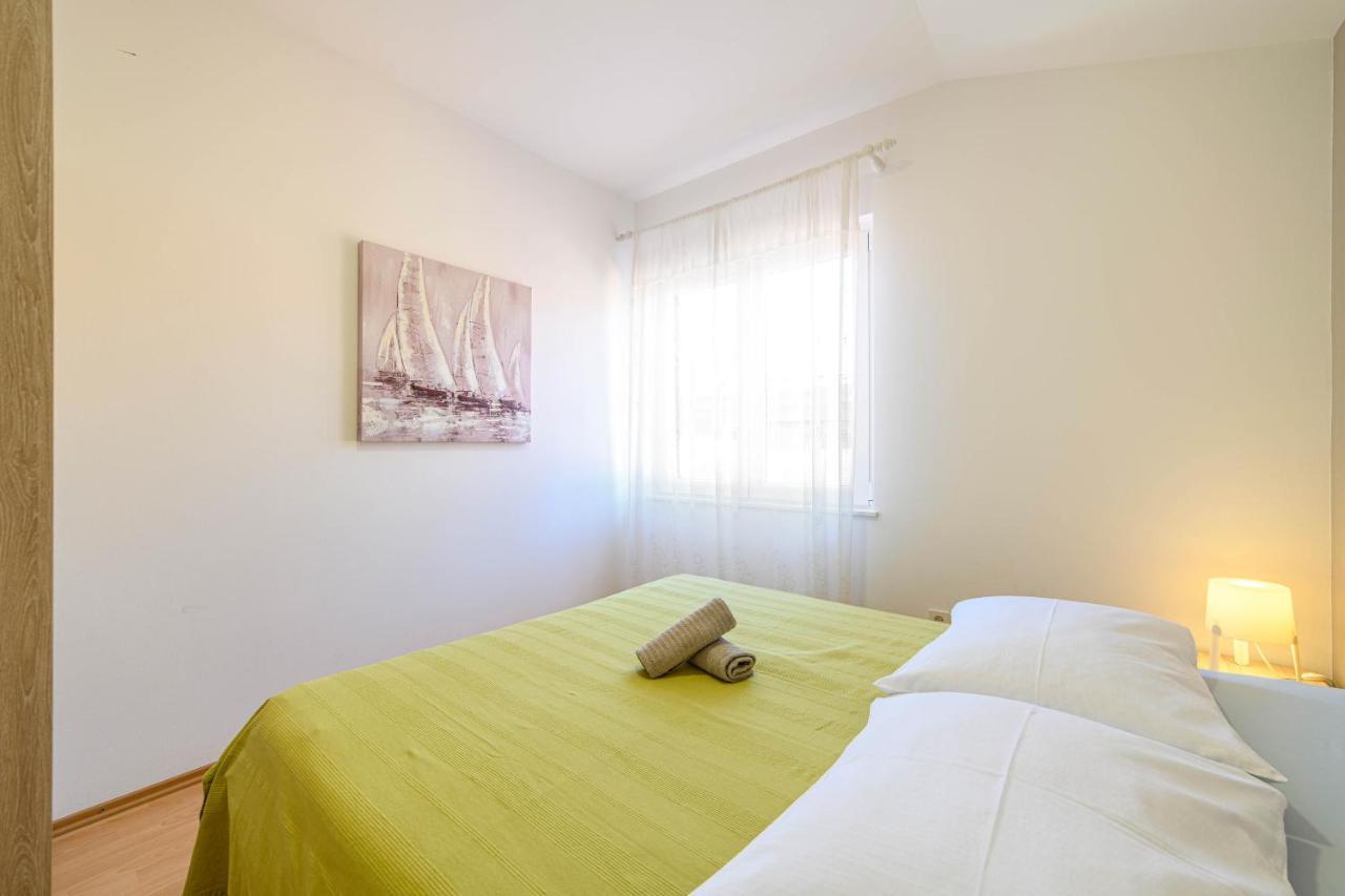 Apartman Maslina 시베니크 외부 사진